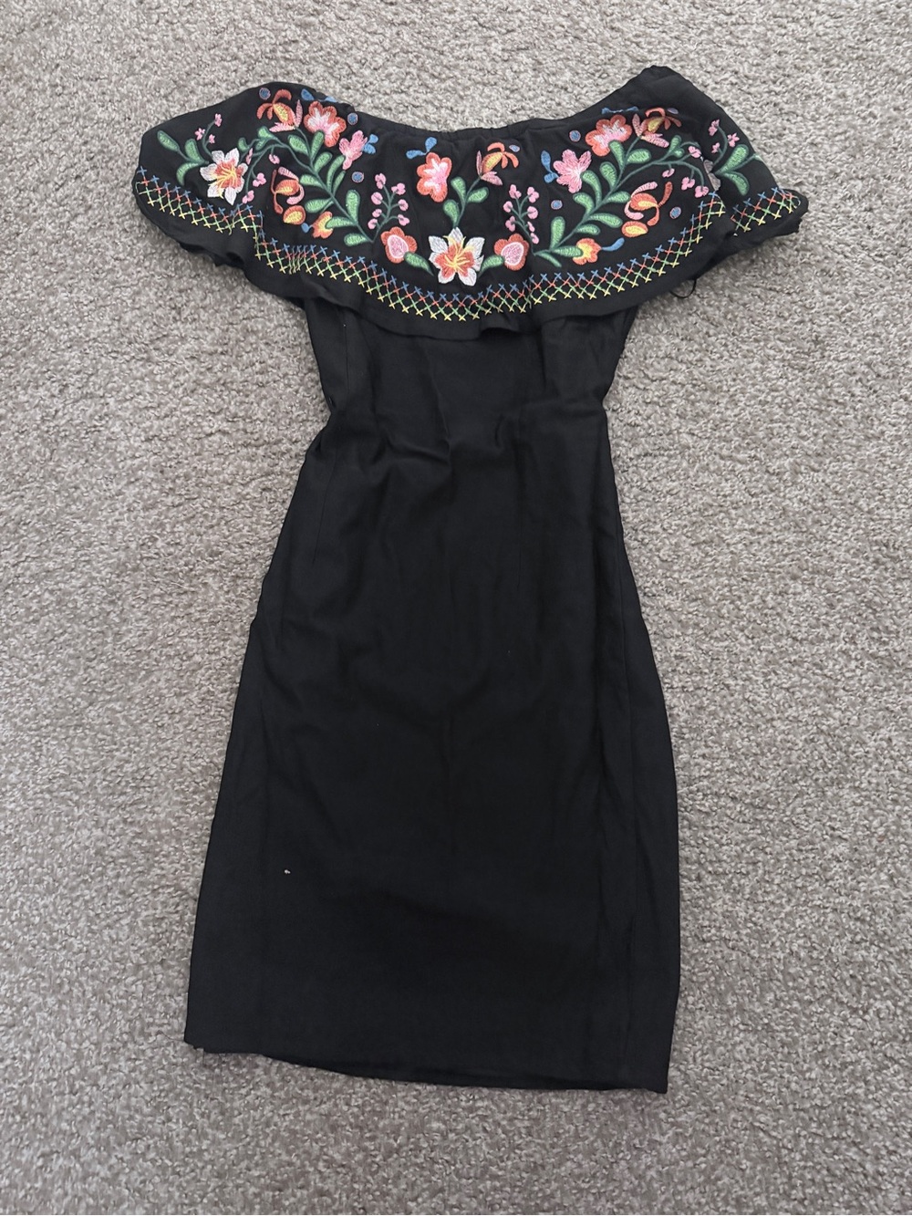 Black Off-Shoulder Embroidered Ruffle Dress - Picture 2 of 4